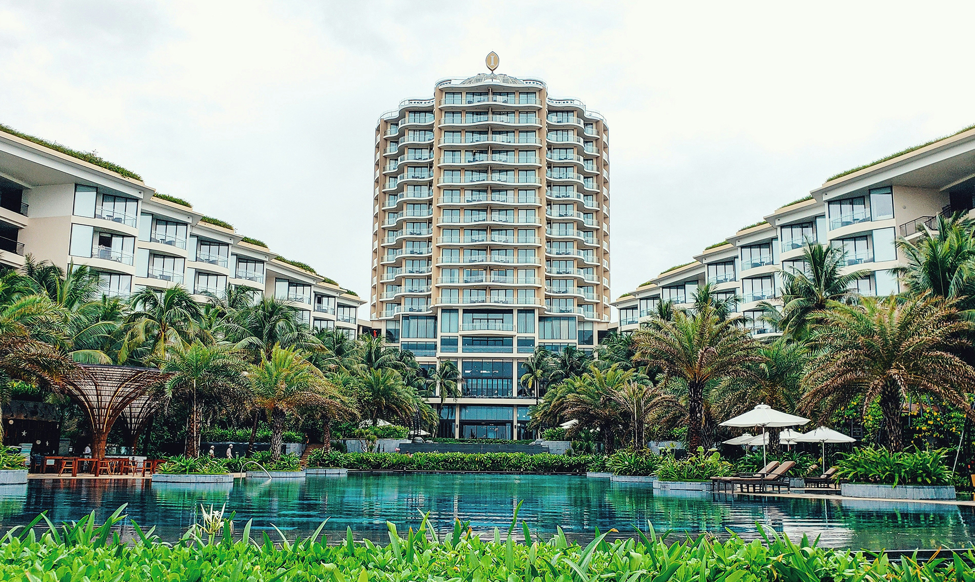 RS485 hotel control system, hotel room automation, smart hotel panel, RCU guest room control, key card switch, hotel curtain motor, room signage panel, hotel building automation, luxury hotel lighting, hotel DND system, energy saving switch, hotel smart thermostat, Modbus hotel control, hotel lighting system